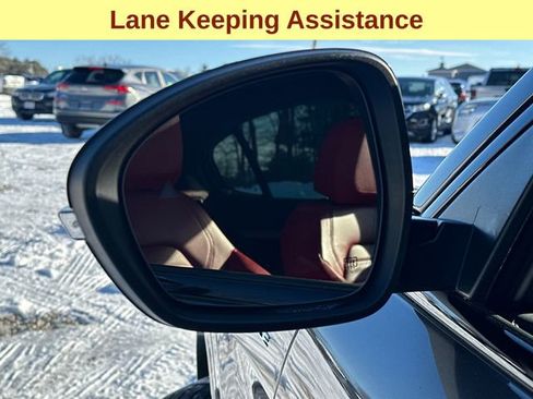 Used 2024 Alfa Romeo Stelvio Veloce image 8