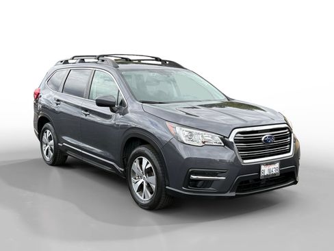 Used 2019 Subaru Ascent Premium w/ Popular Package #1 AWD/4WD image 7