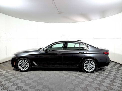 Certified 2023 BMW 530i xDrive w/ Convenience Package AWD/4WD image 4