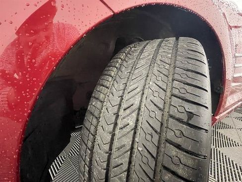 Used 2005 Chrysler Crossfire Limited RWD image 21