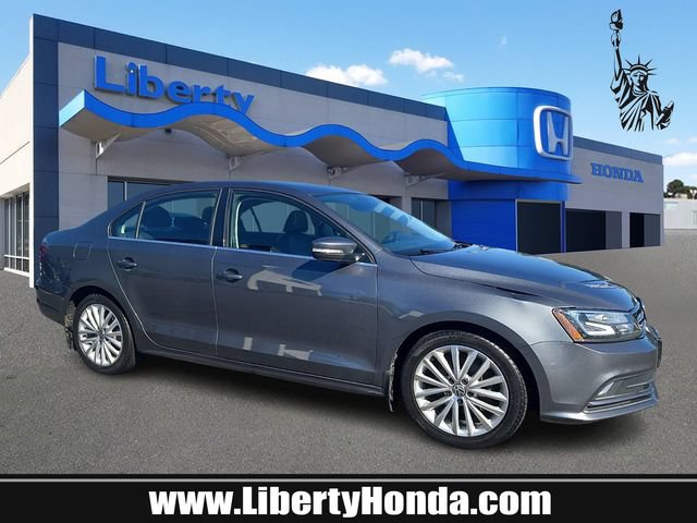 Used 2016 Volkswagen Jetta SEL w/ Lighting Package FWD image 1