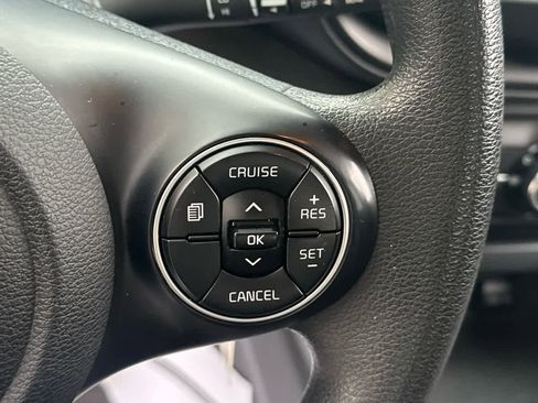 Used 2022 Kia Soul LX image 20