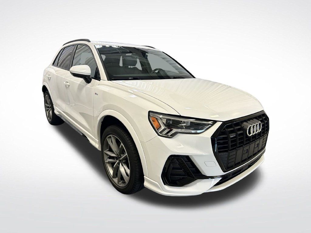 Certified 2024 Audi Q3 2.0T Premium AWD/4WD image 24