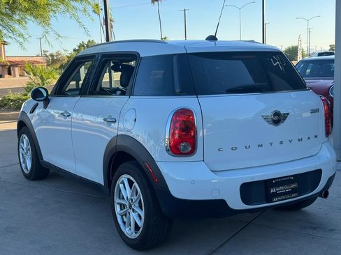 Used 2016 MINI Cooper Countryman w/ Premium Package FWD image 8