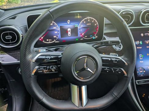Used 2023 Mercedes-Benz C 300 4MATIC Sedan image 10