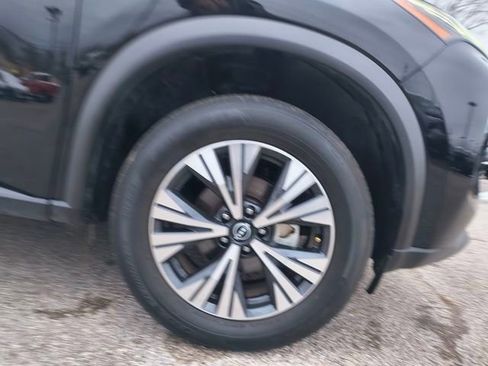 Used 2023 Nissan Rogue SV image 27
