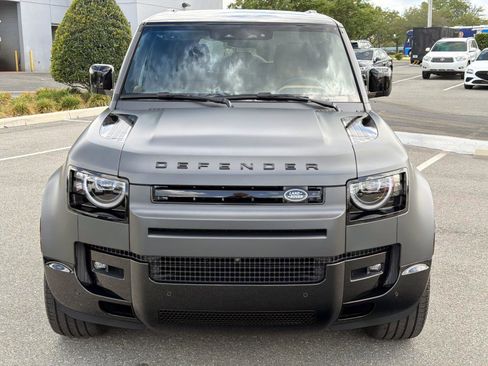 New 2026 Land Rover Defender 110 X-Dynamic SE AWD/4WD image 8