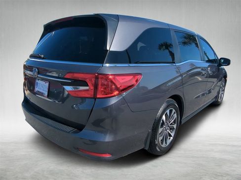 Used 2024 Honda Odyssey EX-L image 3