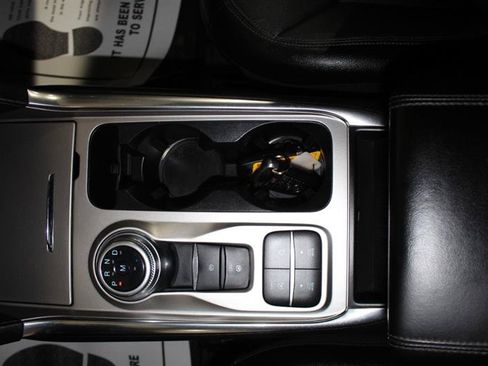 Used 2020 Ford Explorer Limited RWD image 24