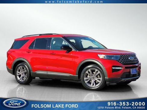 Certified 2022 Ford Explorer XLT w/ Equipment Group 202A image 1