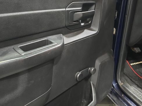 Used 2016 RAM 3500 Tradesman w/ Popular Equipment Group image 9