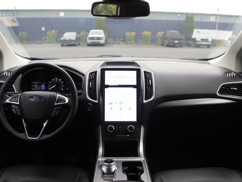 Certified 2024 Ford Edge SEL w/ Convenience Package AWD/4WD image 7
