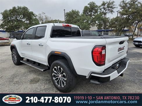 Used 2024 GMC Canyon Denali image 3