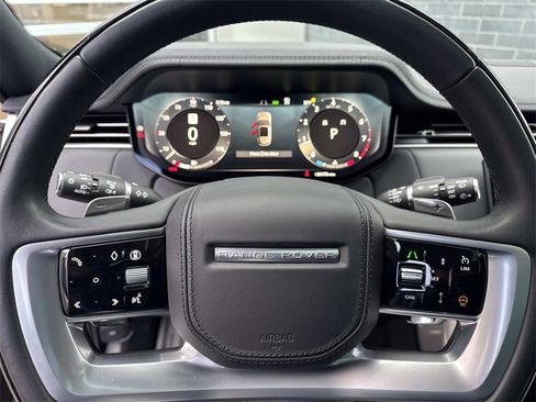 Certified 2024 Land Rover Range Rover SE image 27