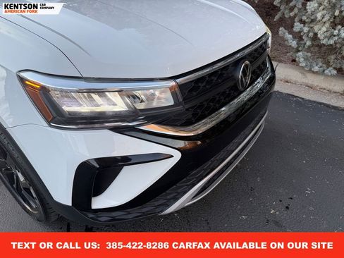 Used 2022 Volkswagen Taos SE image 13