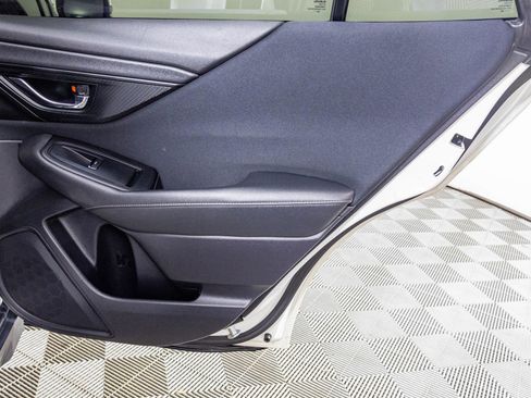 Used 2021 Subaru Outback Premium image 40