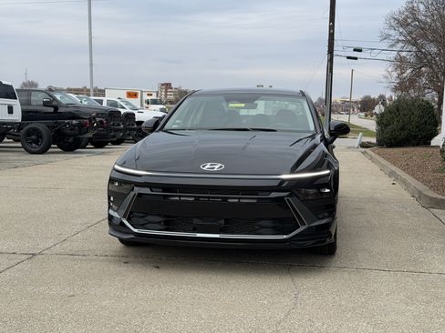 New 2026 Hyundai Sonata SE FWD image 12