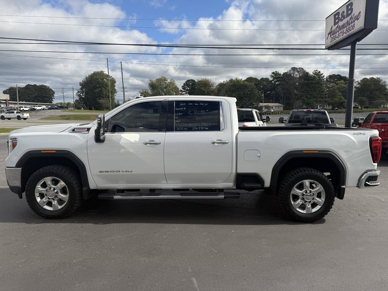 Used 2021 GMC Sierra 2500 SLT AWD/4WD image 9