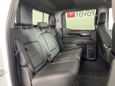 Used 2022 Chevrolet Silverado 1500 LT Trail Boss w/ LT Trail Boss Premium Package image 31