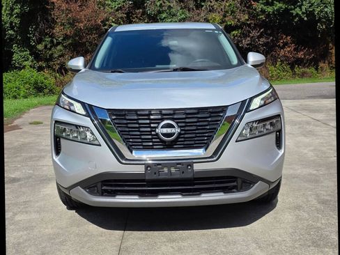 Used 2022 Nissan Rogue SV AWD/4WD image 2