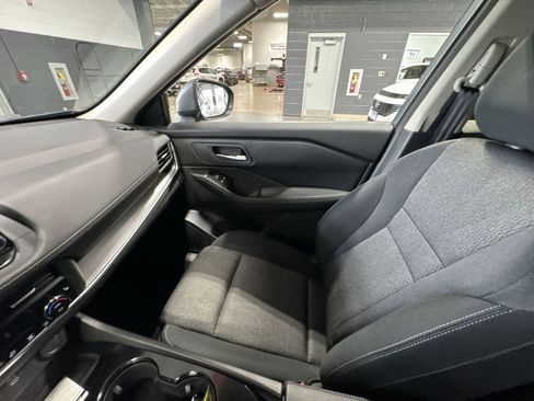Certified 2026 Nissan Rogue SV w/ Cold Weather Package AWD/4WD image 3