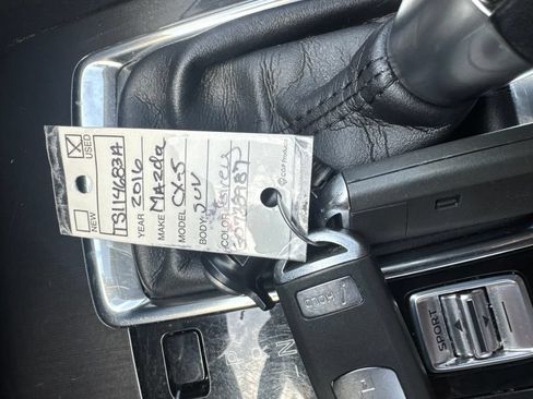 Used 2016 MAZDA CX-5 Touring FWD image 15