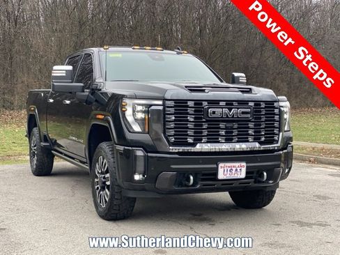 Used 2024 GMC Sierra 2500 Denali Ultimate w/ Max Trailering Package image 9