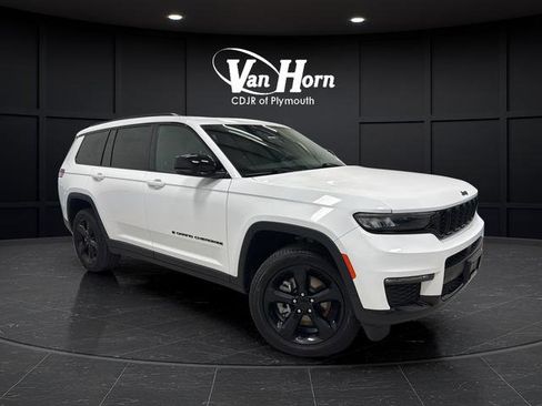 Used 2024 Jeep Grand Cherokee L Limited w/ Black Appearance Package AWD/4WD image 1