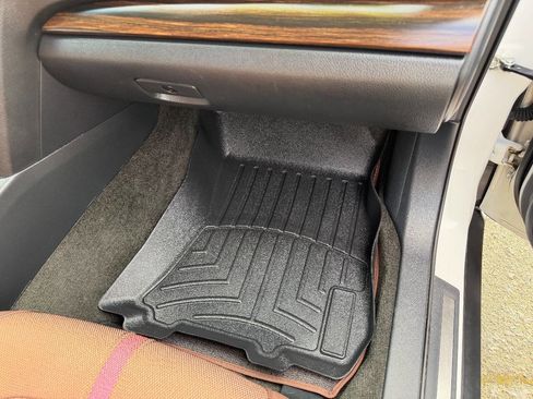 Used 2013 Subaru Outback 3.6R Limited image 42