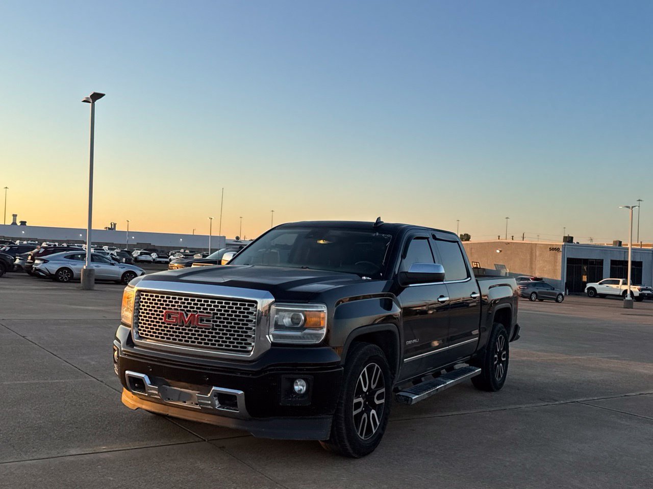Used 2015 GMC Sierra 1500 Denali w/ Driver Alert Package RWD image 11