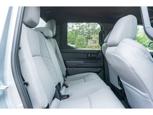 Certified 2026 Toyota Tacoma SR5 AWD/4WD image 16