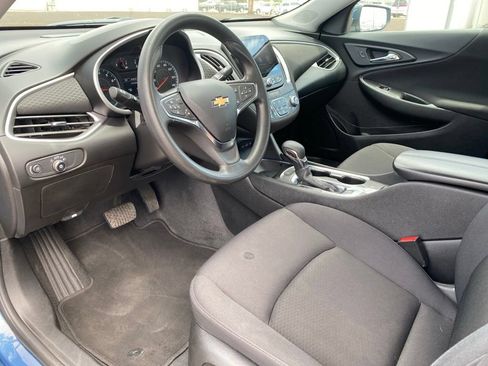 Used 2025 Chevrolet Malibu LT FWD image 22