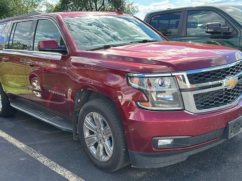 Used 2016 Chevrolet Suburban LT w/ Luxury Package AWD/4WD image 2