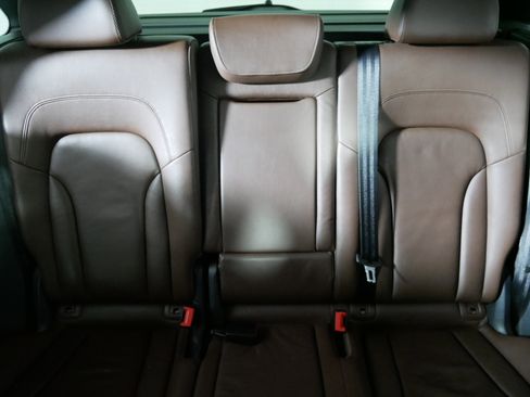 Used 2016 Audi Q5 2.0T Premium image 13