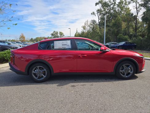 New 2025 Kia K4 LXS image 9