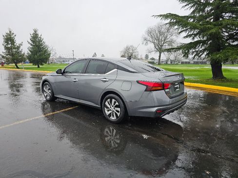 Used 2021 Nissan Altima 2.5 S w/ Driver Assist Package image 24