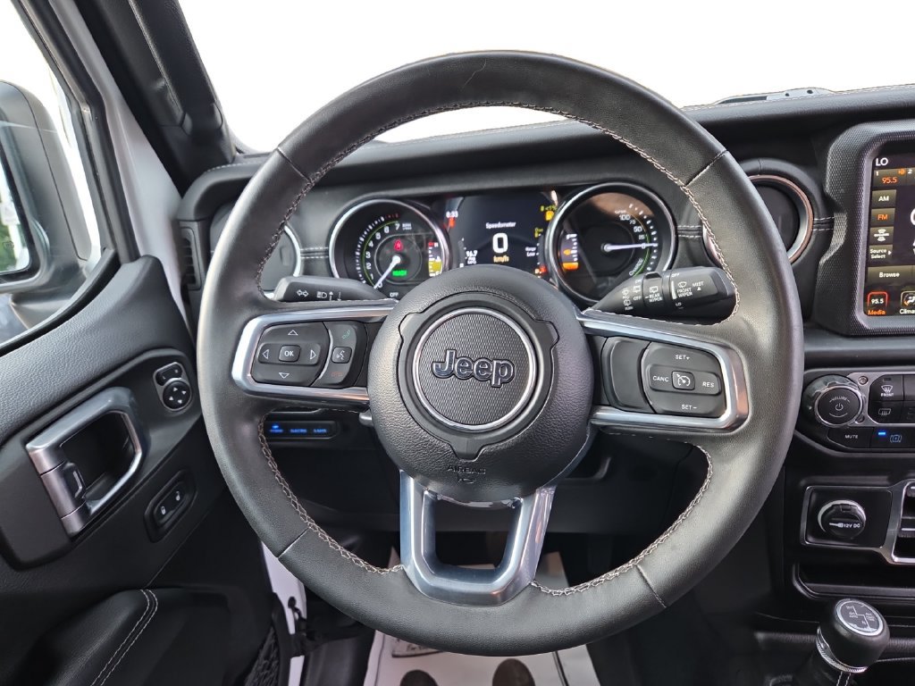 Used 2023 Jeep Wrangler Unlimited Sahara w/ Cold Weather Group AWD/4WD image 12