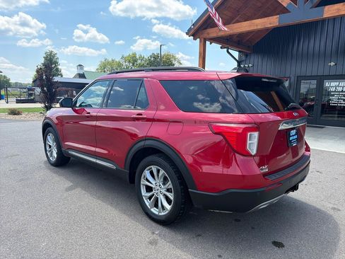 Used 2021 Ford Explorer XLT w/ Equipment Group 202A AWD/4WD image 6