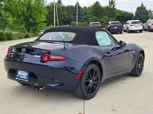 New 2026 MAZDA MX-5 Miata Club w/ Interior Package RWD image 8