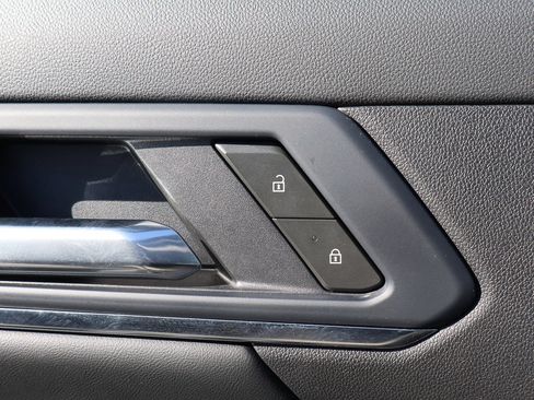 Used 2025 GMC Terrain Elevation image 15