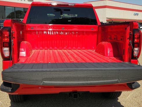 Used 2025 GMC Sierra 1500 Pro w/ Graphite Edition RWD image 11