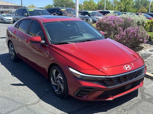 Used 2024 Hyundai Elantra SEL w/ Convenience Package FWD image 1