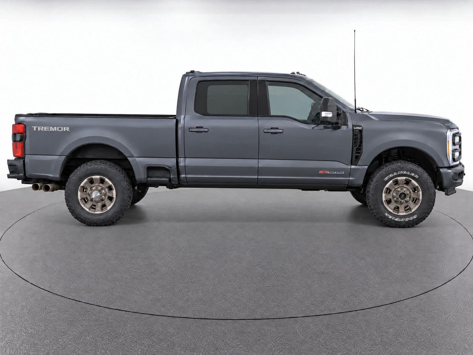 Used 2025 Ford F350 Lariat w/ Lariat Ultimate Package AWD/4WD image 8