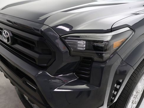 Used 2024 Toyota Tacoma SR5 image 3