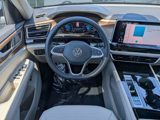 New 2026 Volkswagen Atlas SE FWD image 17