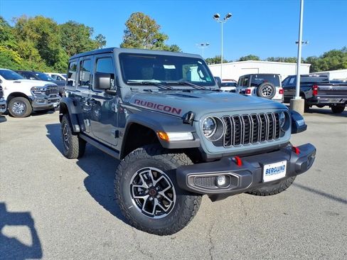 New 2025 Jeep Wrangler Unlimited Rubicon image 2