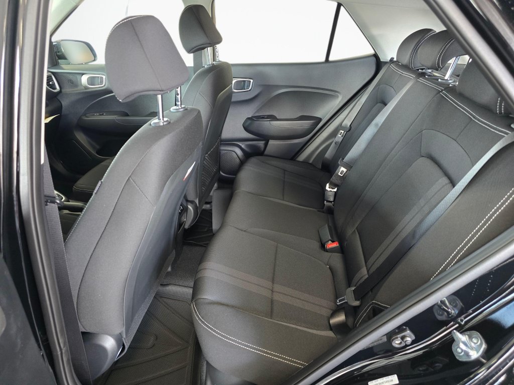 New 2026 Hyundai Venue SEL FWD image 36