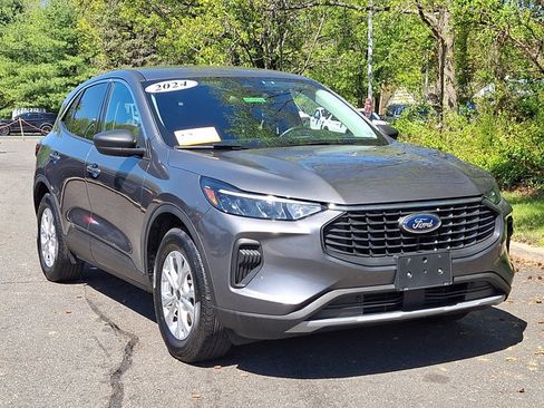 Certified 2024 Ford Escape Active AWD/4WD image 2