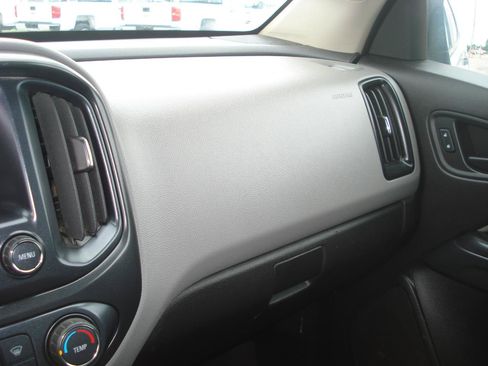 Used 2016 Chevrolet Colorado W/T w/ WT Convenience Package AWD/4WD image 38