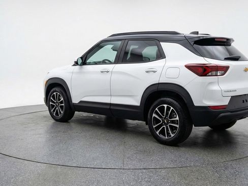 Used 2025 Chevrolet TrailBlazer LT image 5
